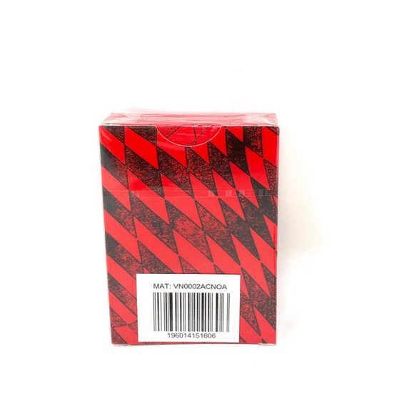 Vans New 196014151606 Off The Wall Desk Of Playing 52 Cards Red Box 2.5 x 3.6 In - Picture 3 of 3